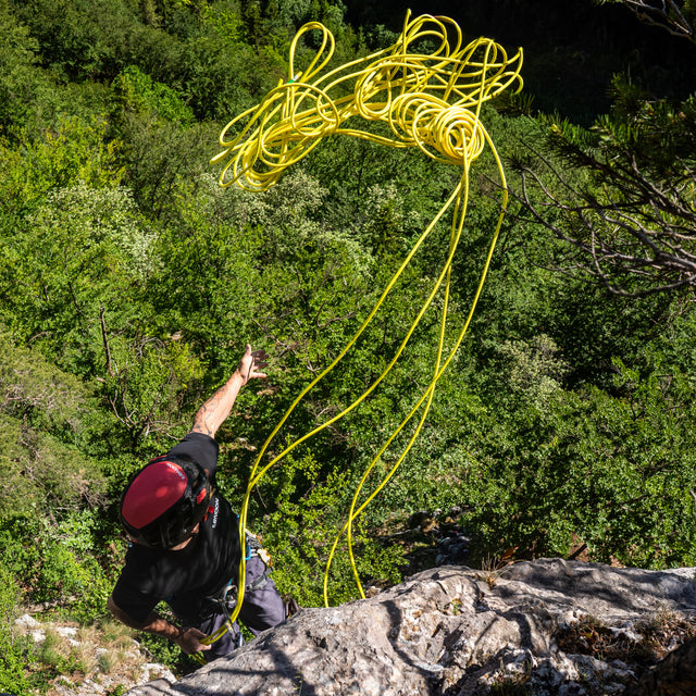 LANO TENDON AMBITION 9.8 ostře žlutá
